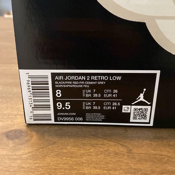 AIR JORDAN 2 RETRO LOW size 8 - Picture 9 of 9